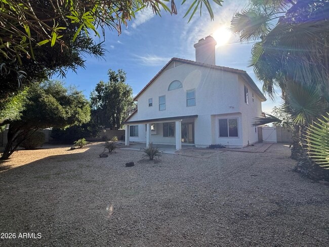 Building Photo - 5670 E Hartford Ave