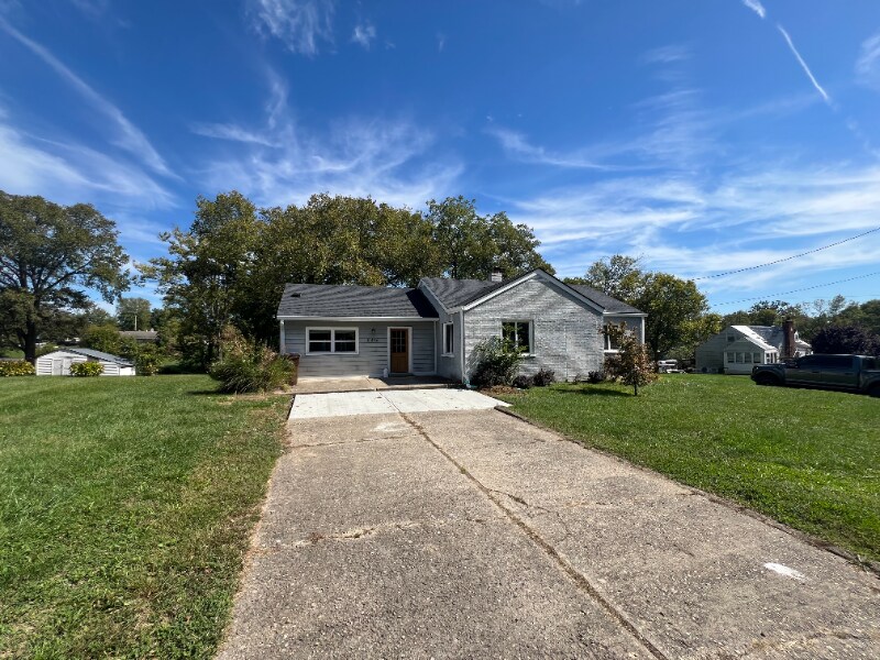 Building Photo - 6416 Walnut Dr