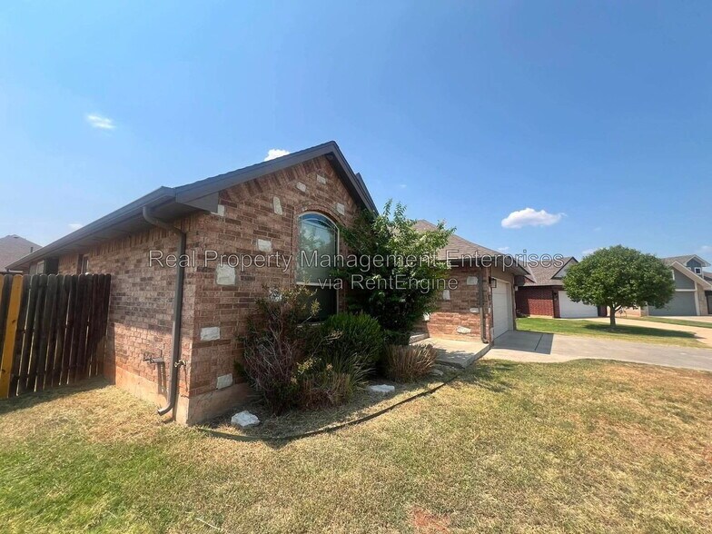 Building Photo - 6240 NW 158th St