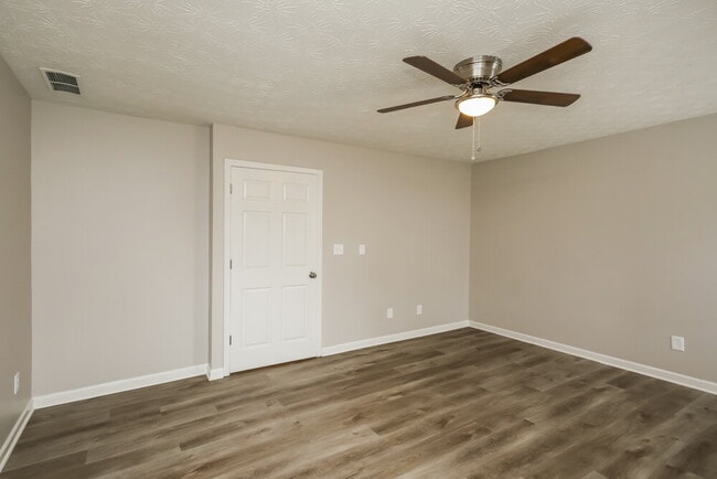 Building Photo - 765 Baskins Cir