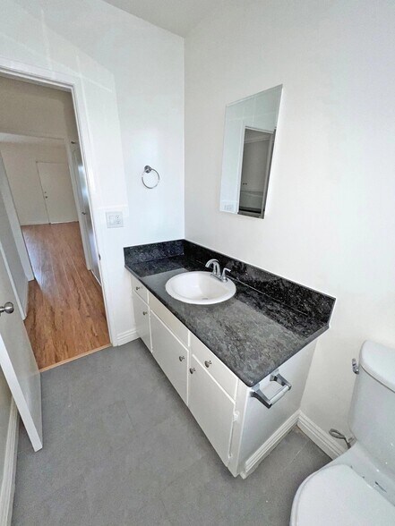 Building Photo - 4524 S Slauson Ave