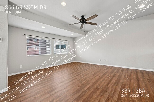 Building Photo - 866 Grissom Dr.