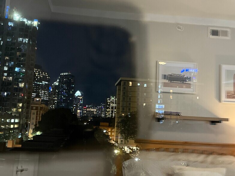 Building Photo - 715 N Church St