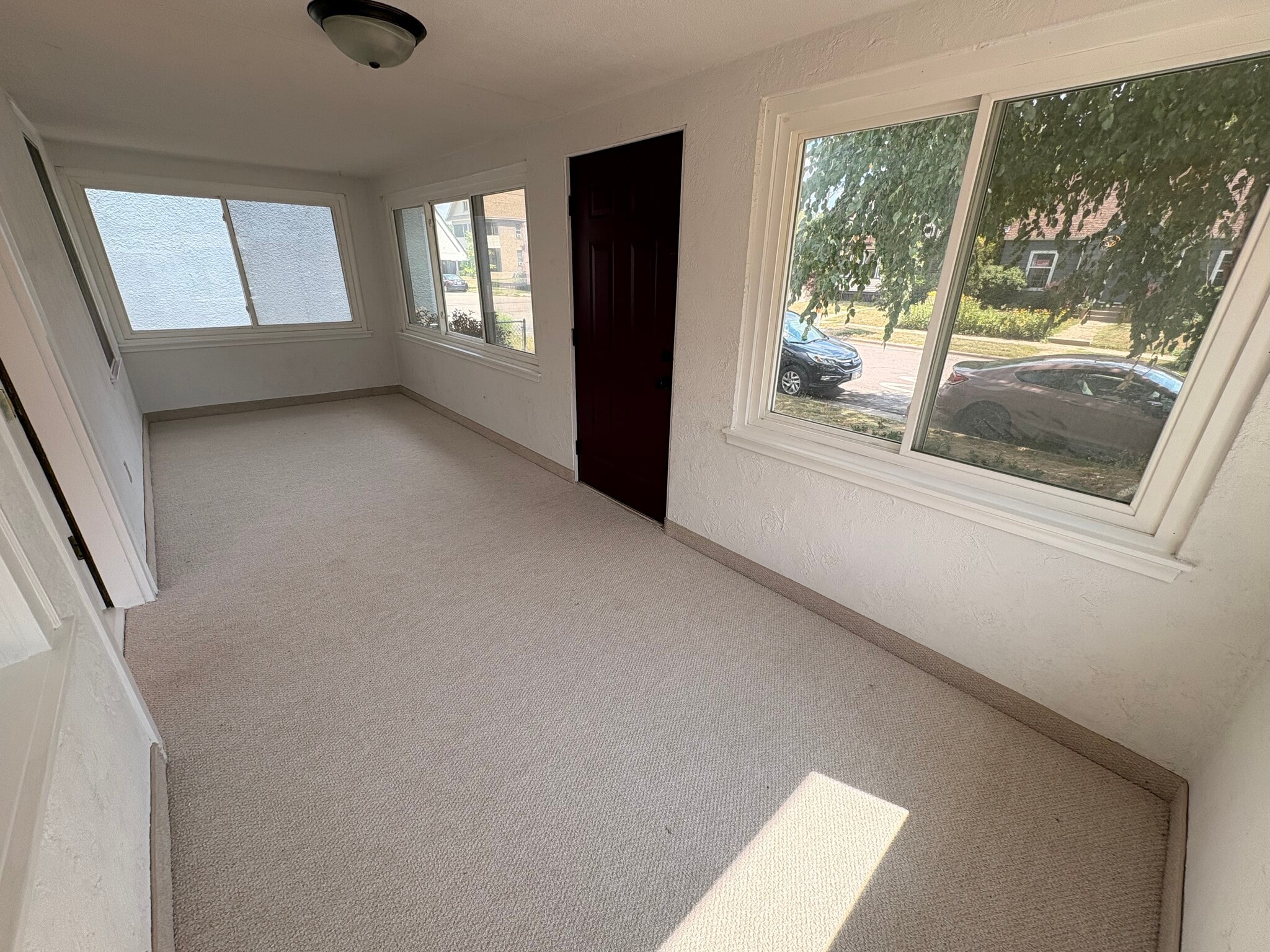 Front Porch - 2424 5th Street NE