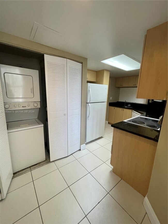 Building Photo - 2829 N Course Dr