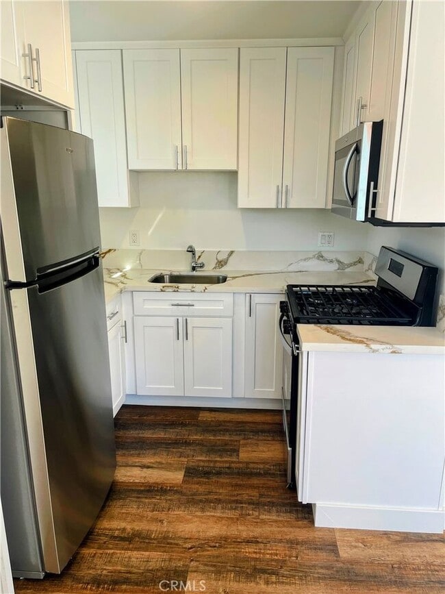 Building Photo - 1809 S Gramercy Pl