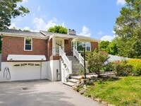 Building Photo - 707 Croton Falls Rd