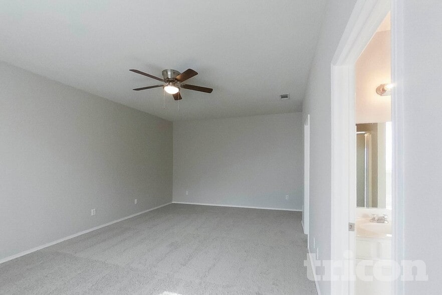 Building Photo - 13124 Settlers Trail