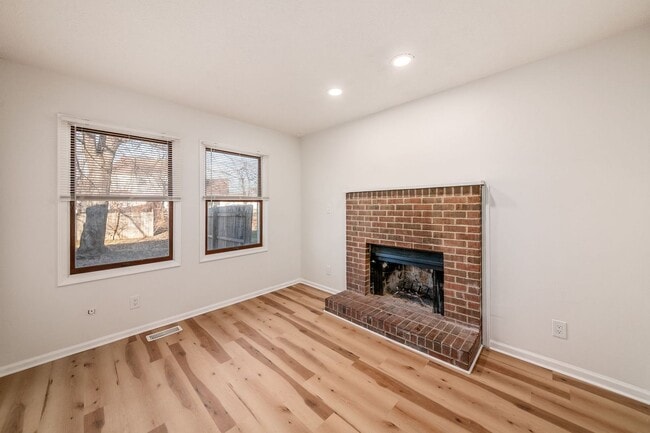 Building Photo - Fully Renovated Reynoldsburg Home