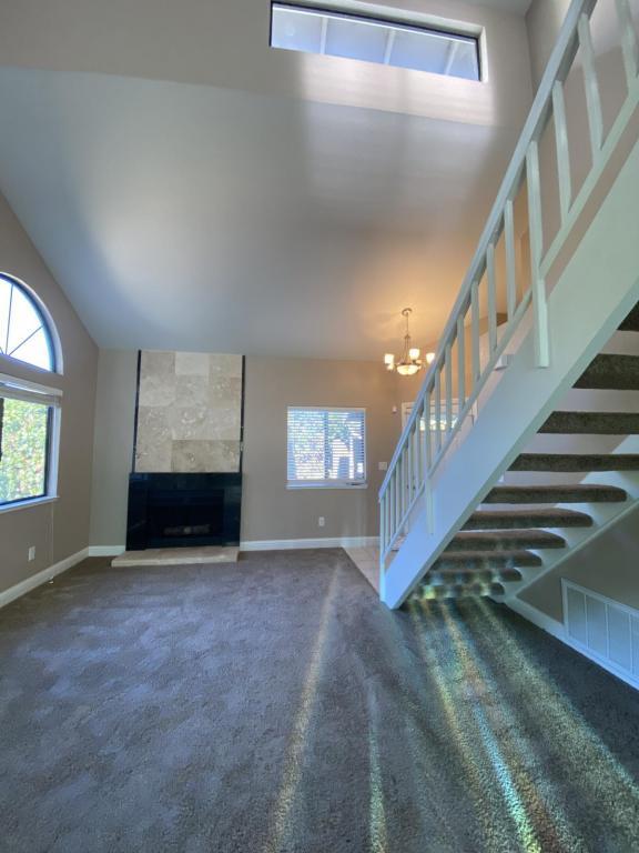 Building Photo - 555 Lighthouse Dr