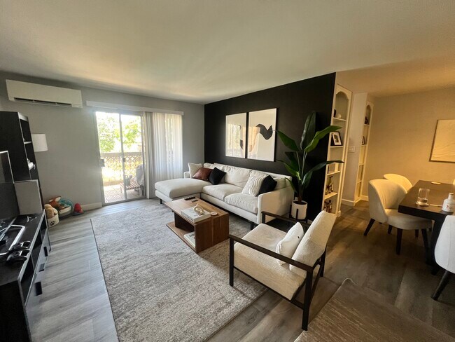 Building Photo - 12200 Montecito Rd