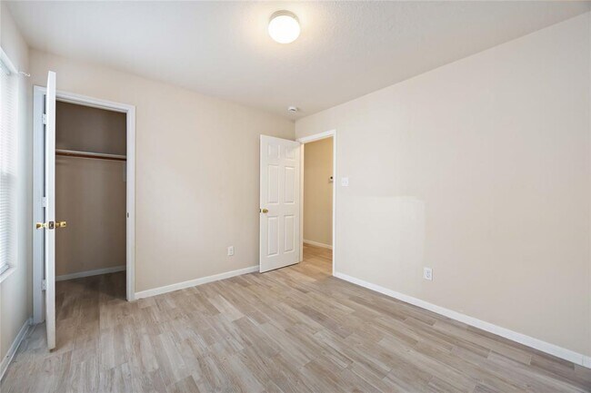 Building Photo - 29319 Alba Rose Dr