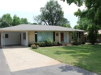 Building Photo - Welcome Home - 3 Bedroom 1.5 Bathroom Fami...
