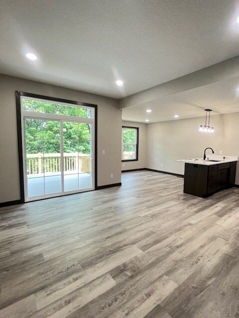 Building Photo - 322 Park St