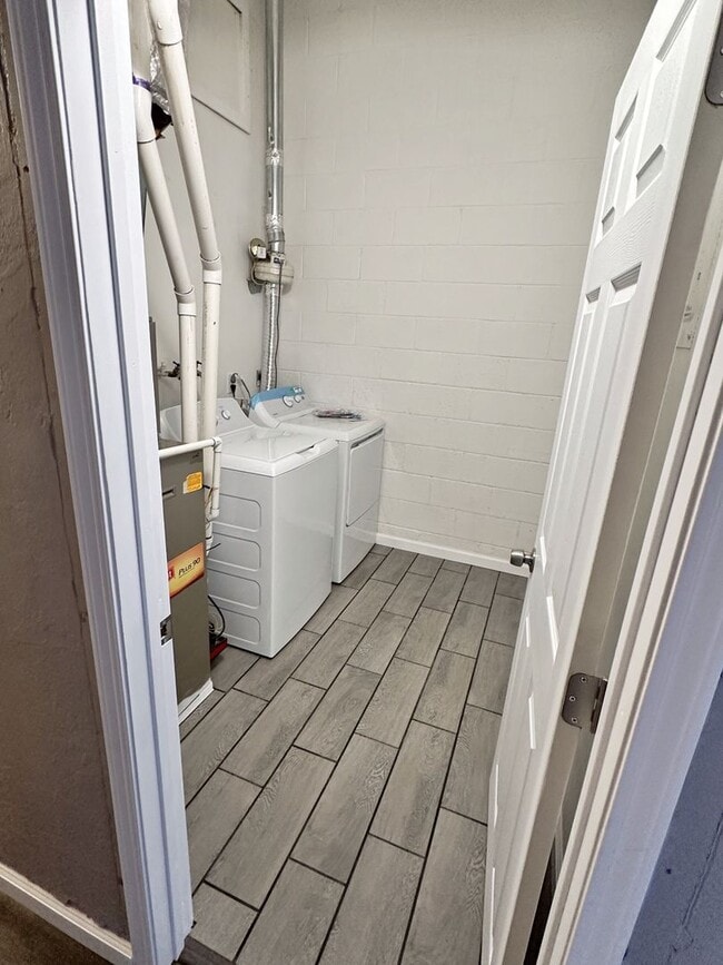 Building Photo - Remodeled 3 bedroom in Stead