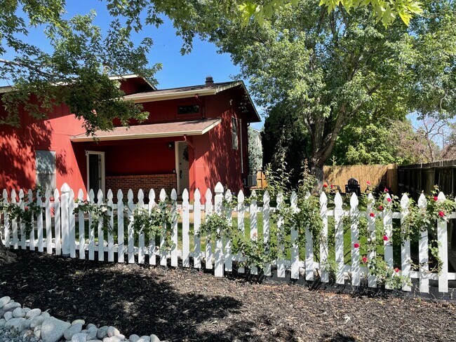 Front with Side Yard - 27 Centaur Ct
