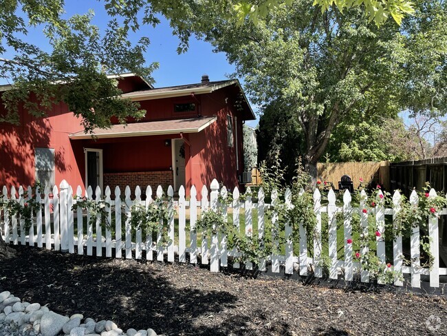 Front with Side Yard - 27 Centaur Ct