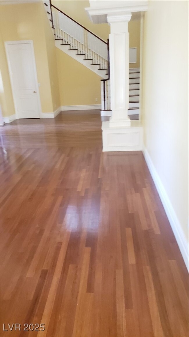 Building Photo - 3030 American River Ln