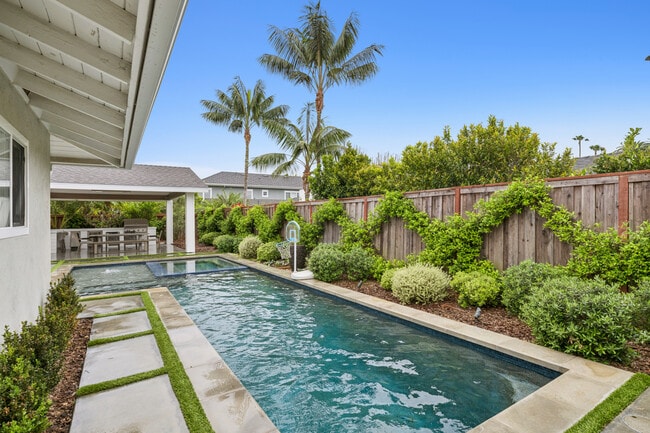 Building Photo - 1915 Windward Ln