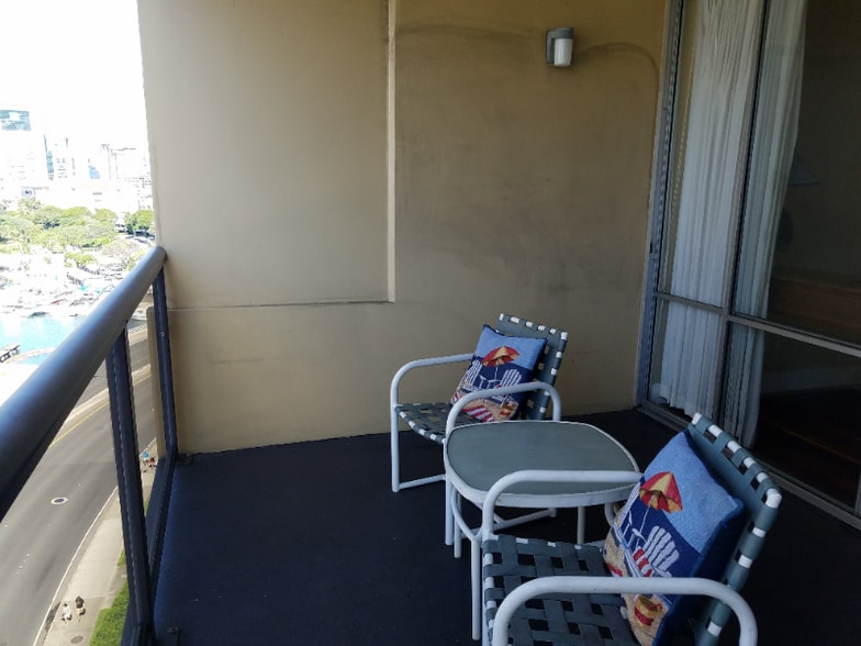 Building Photo - 1684 Ala Moana Blvd