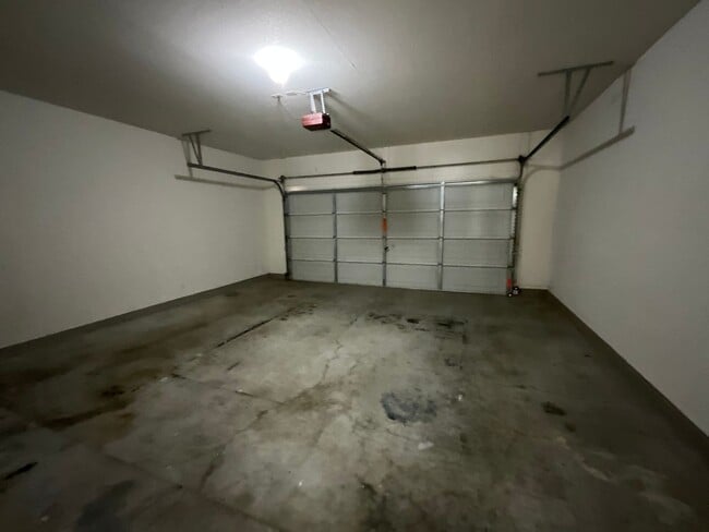 Building Photo - 951 S Tucana Ln