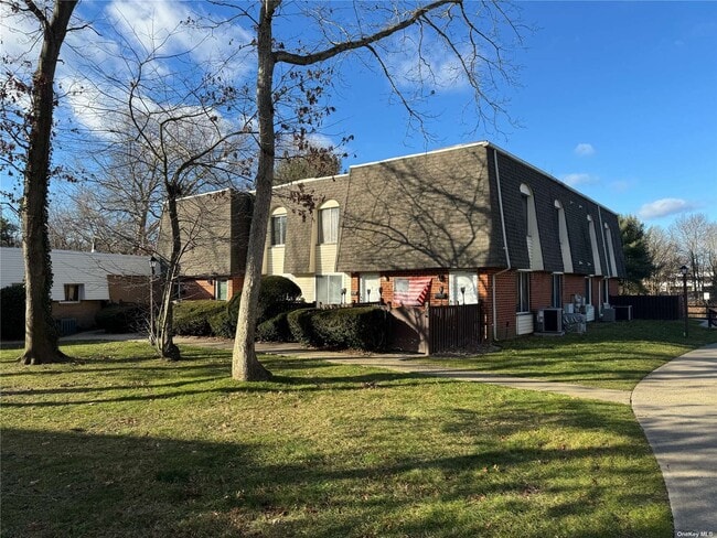 Building Photo - 91 Glen Hollow Dr