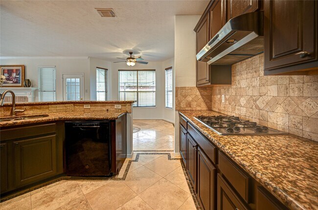 Building Photo - 11906 Dinosaur Valley Dr