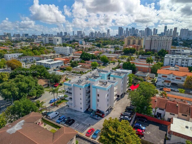 Building Photo - 140 NW 14th Ave