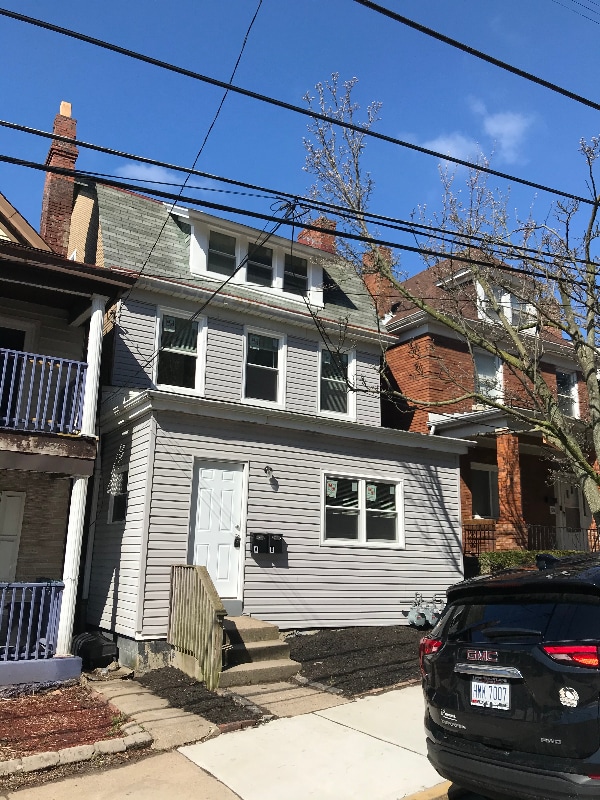 Building Photo - 122 Ruth St