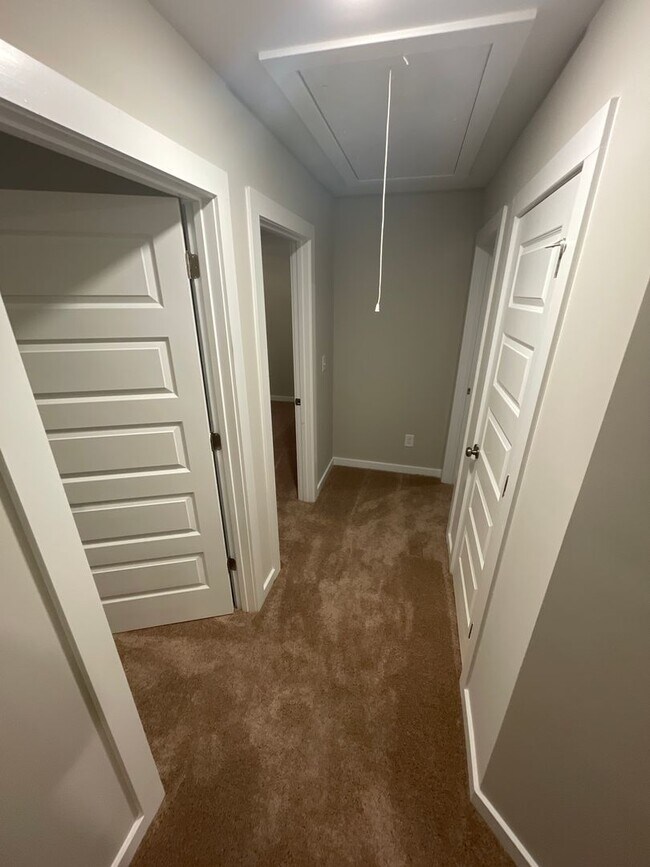 Building Photo - Home for Rent in Oak Grove, AL!! Available to View Now!!!