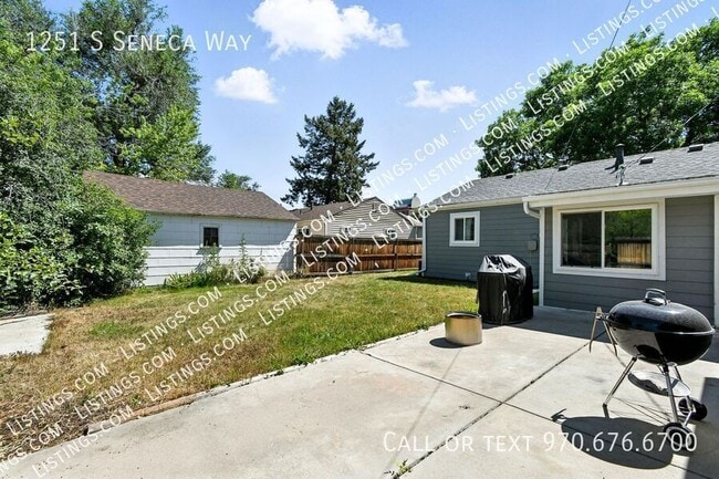 Building Photo - 1251 S Seneca Way