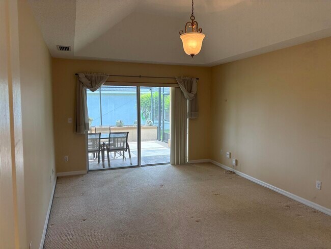 Building Photo - 900 Windward Way