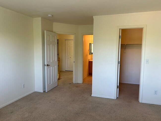 Building Photo - Comfortable 3-Bedroom Home with Community Amenities in Fort Collins – Available Now