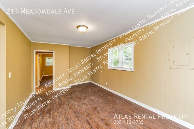 Building Photo - 213 Meadowdale Ave