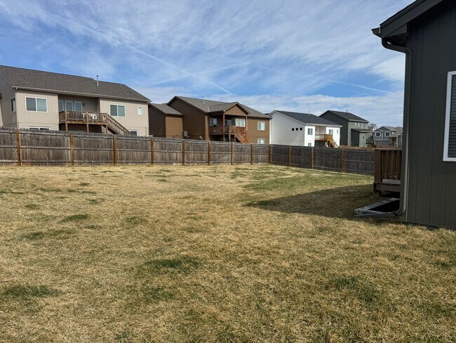 Building Photo - 1914 Hummingbird Dr