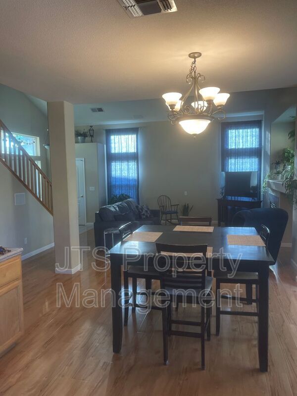 Building Photo - 3232 Balada Way