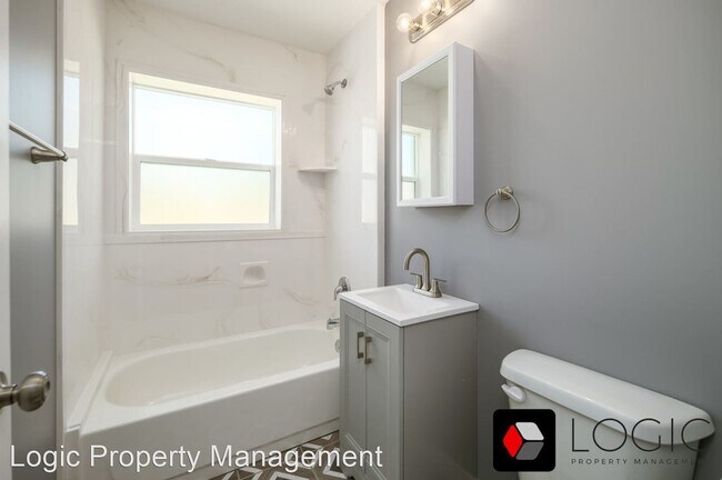 Building Photo - 4 br, 2 bath House - 4050 Porter Ave.