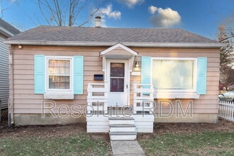 Building Photo - 1128 Sterling St