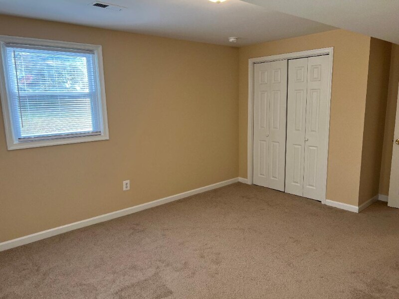 Building Photo - 4525 Greenfield Dr