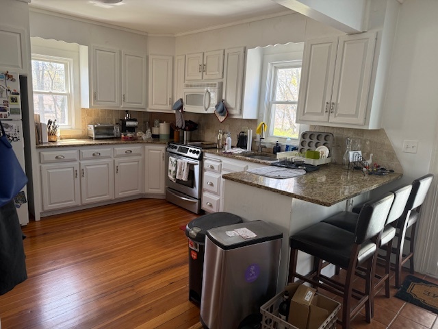 Primary Photo - 141 Raymond Rd