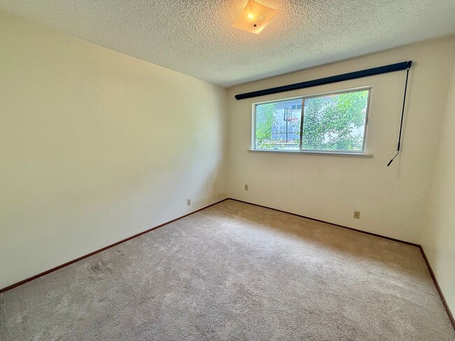 Building Photo - Los Gatos - Inviting Los Gatos Home with Classic Charm & Entertainer’s Backyard