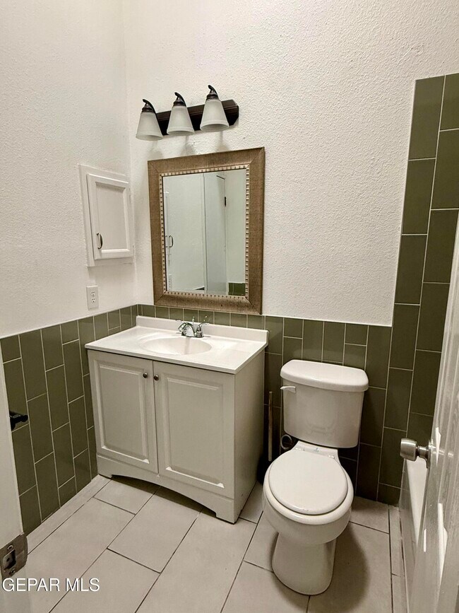 Building Photo - 11820 Tracy Austin Ln