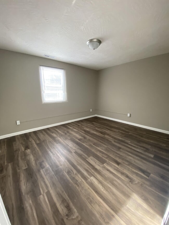 Building Photo - 1628 W Scott St