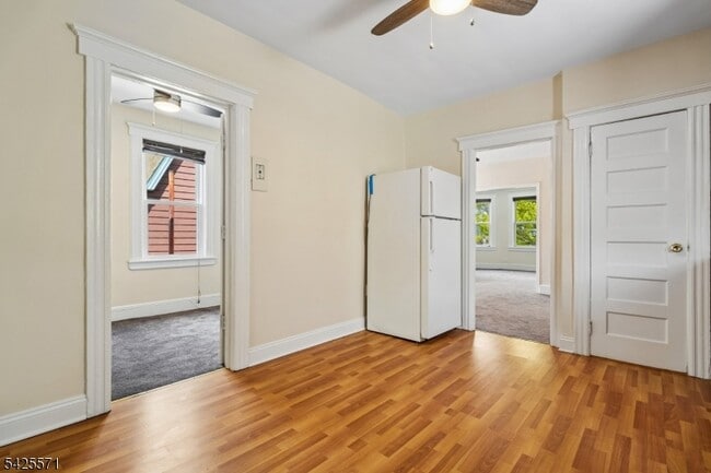 Building Photo - 7 Beekman St