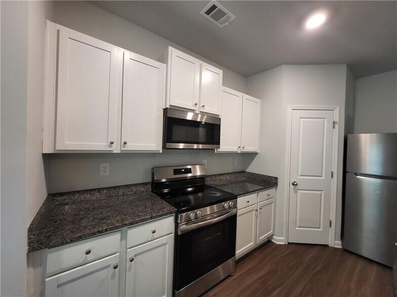 Building Photo - 134 Brexley Dr