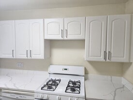 Building Photo - 11316 Cherry Hill Rd