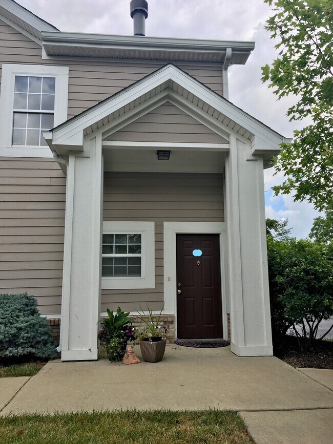 Building Photo - 1136 Shadow Ridge Rd