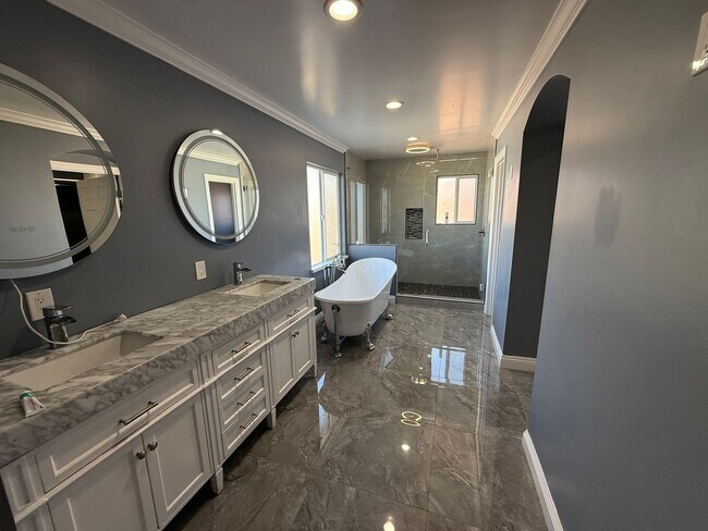 Building Photo - Eagle Ranch Community-2 Story 4 bedrooms Spanish Style Home