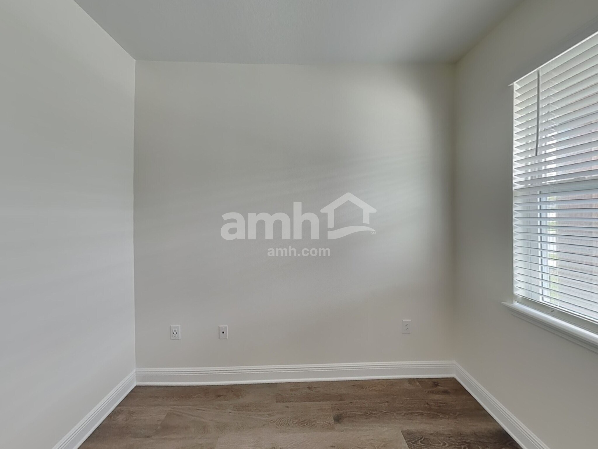 Building Photo - 1004 Heavenly Dr