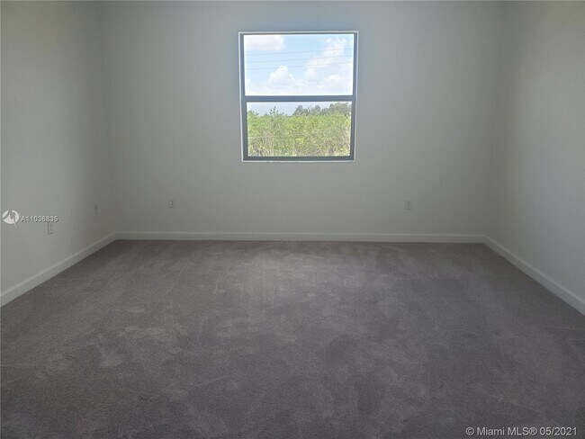 Building Photo - 11036 W 35th Way